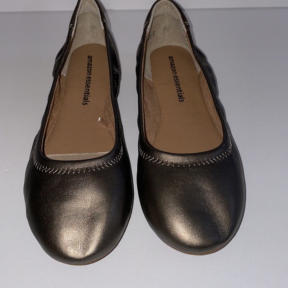 Amazon Essentials Metallic Flats - Picture 4 of 12